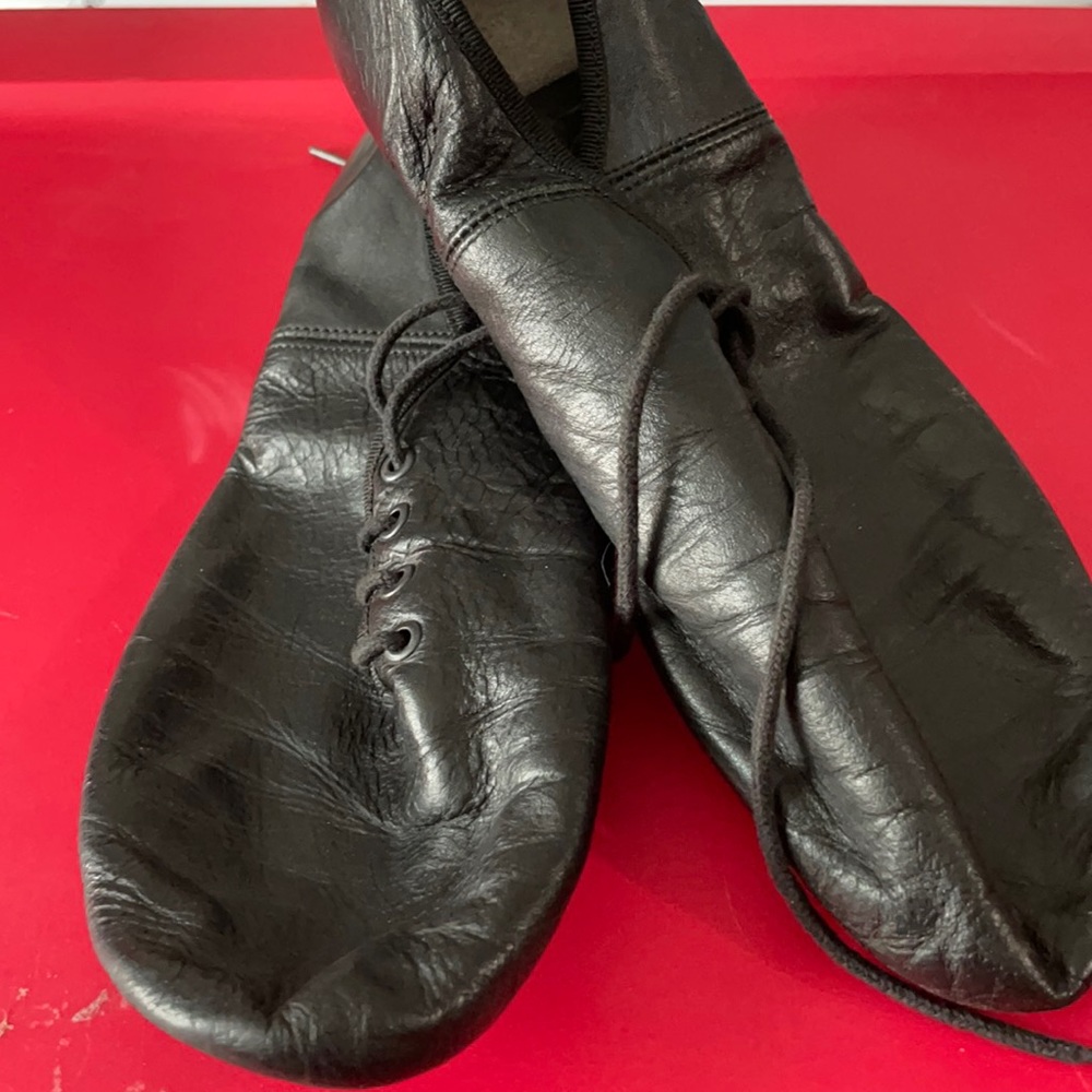 Like new dance shoes
